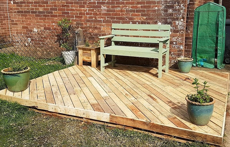 recycled pallets ideas (45)