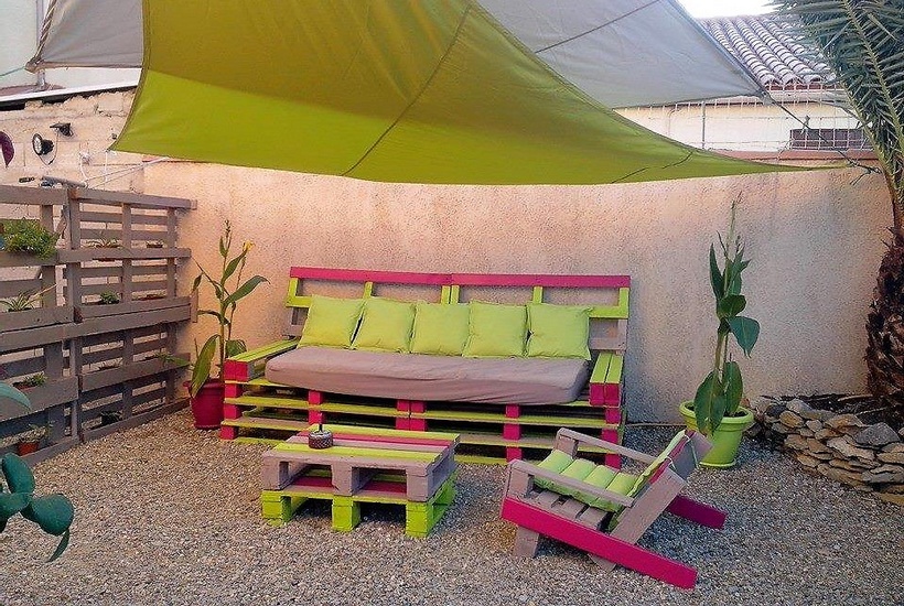 pallet colorful patio furniture