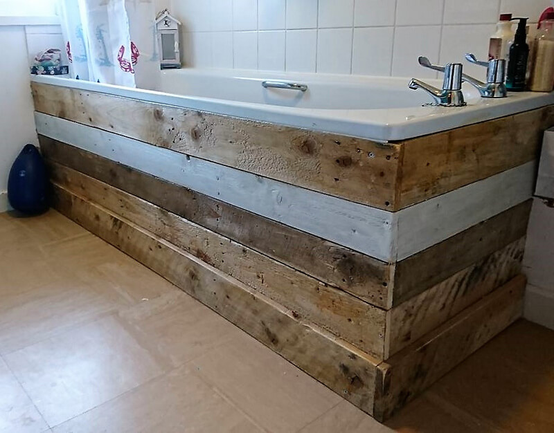 pallets idea for bath tub