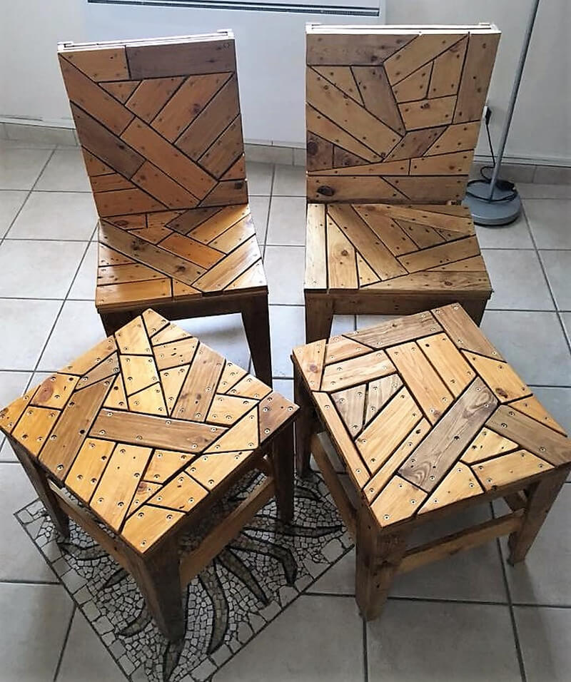 wood pallet chairs and tables
