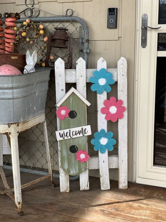 DIY pallet welcome stand ideas (4)