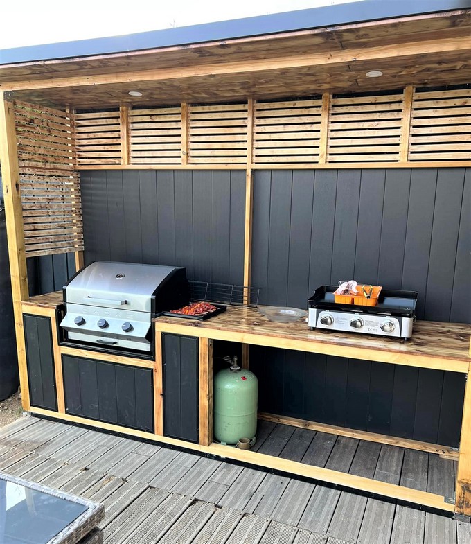 wood pallet outdoor kitchen ideas (30)